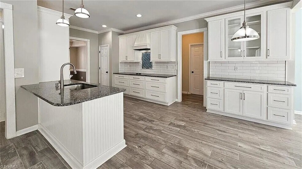 Building Photo - 4072 Fountain Grove Dr