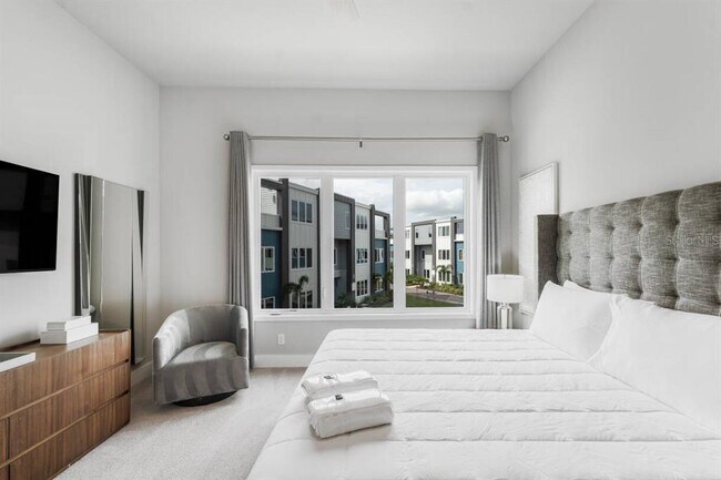 Building Photo - 7760 Sandy Ridge Dr