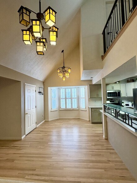 Building Photo - 319 Argyle Ct