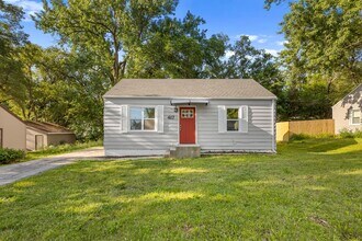 Building Photo - Adorable 2 bedroom 1 bath home