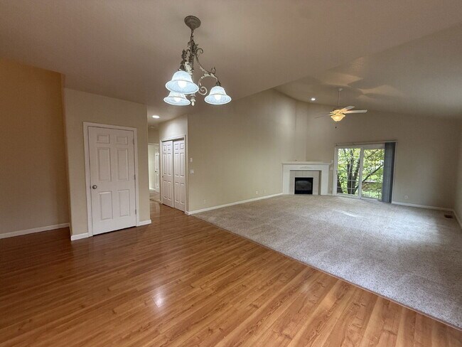 Building Photo - 3540 Sterling Woods Dr