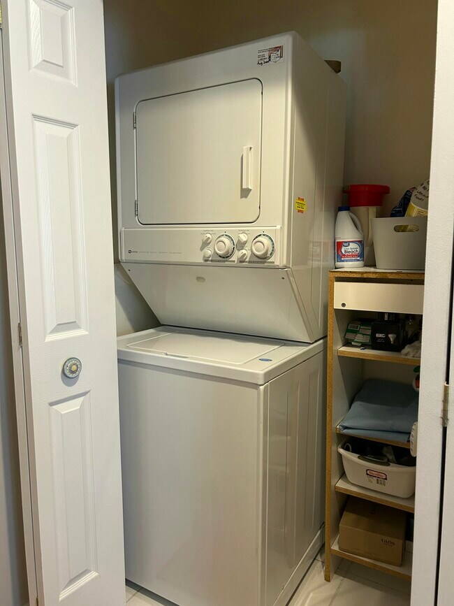 Building Photo - 18430 SE Wood Haven Ln