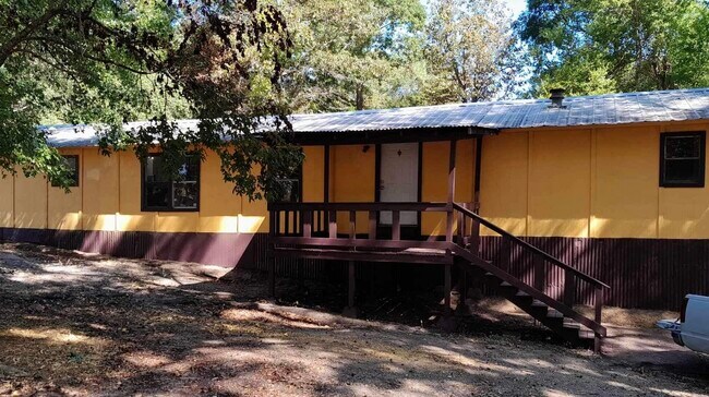 Primary Photo - 702 Carlton Dr