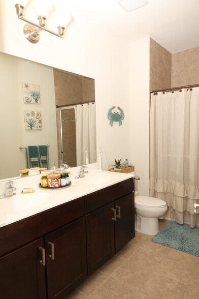 Building Photo - 233 US-206