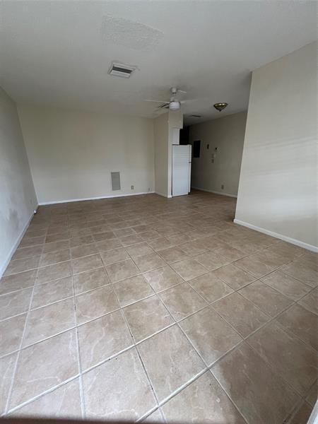Building Photo - 4540 Bougainvilla Dr