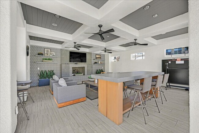Building Photo - FULLY FURNISHED RENTAL
