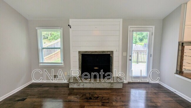 Building Photo - 3290 Forest Creek Dr SW