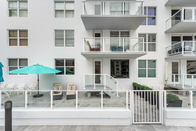 Building Photo - 3450 S Ocean Blvd