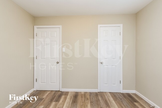 Building Photo - 9045 E 18th St