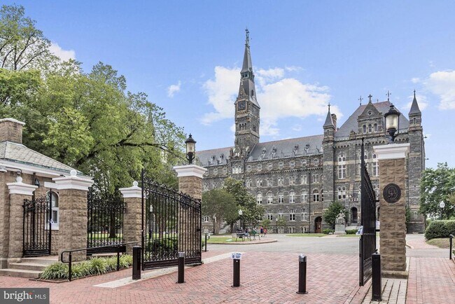 Building Photo - 1080 Wisconsin Ave NW