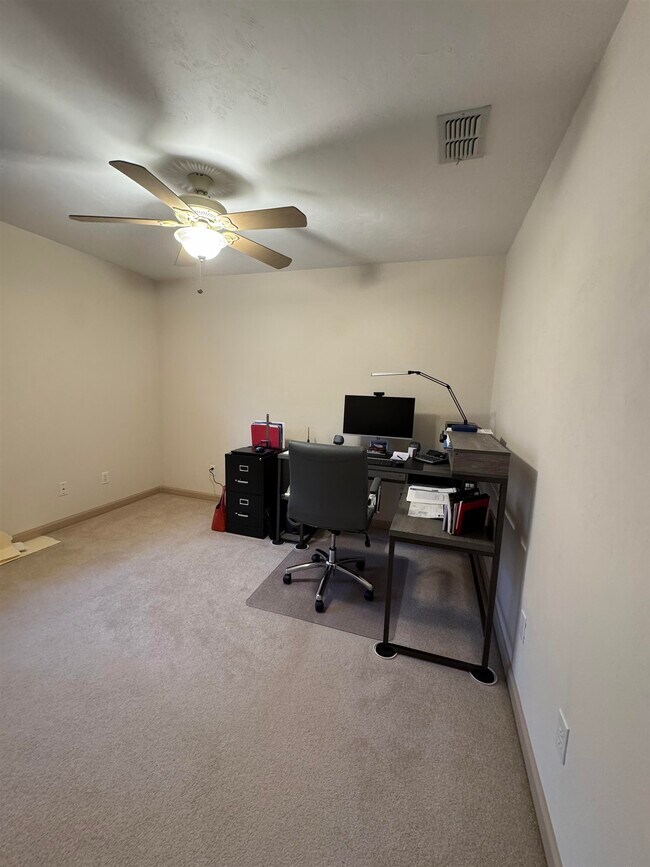Building Photo - 1457 Applewood Way
