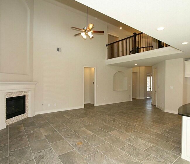 Building Photo - 143 Trophy Canyon Dr