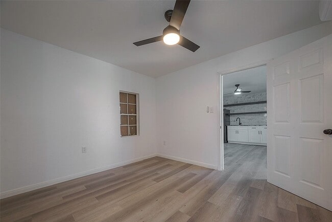 Building Photo - 3320 Hays St