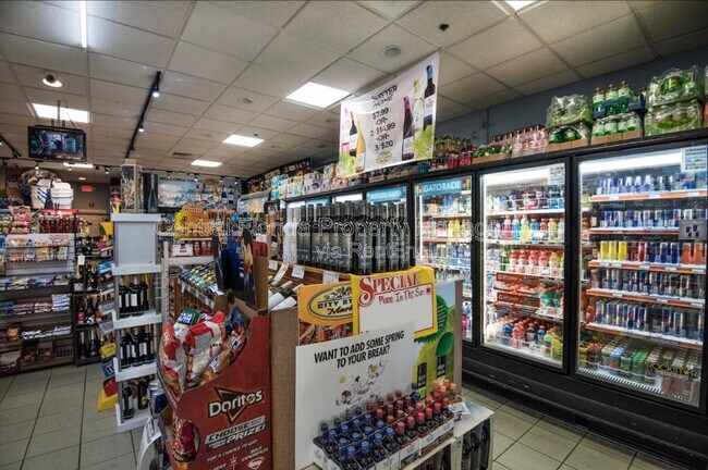 Building Photo - 2460 Grand Central Pkwy