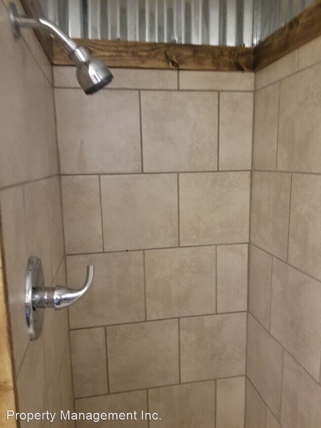 Building Photo - 1 br, 1 bath House - 2205 CR 4300