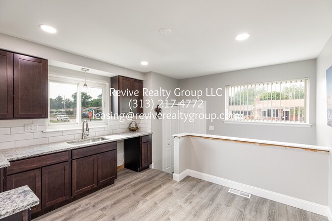 Building Photo - 1131 Rahn St