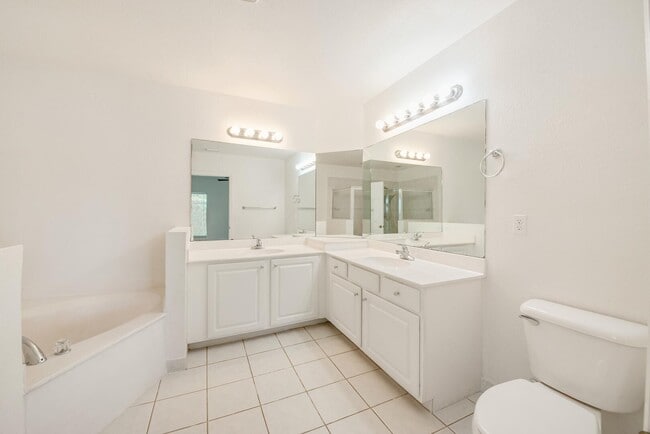 Building Photo - 4102 Emerald Vista