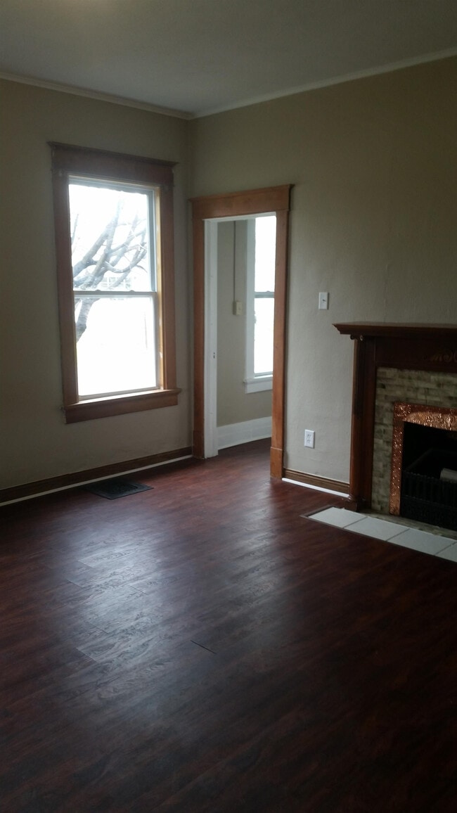 Building Photo - 109 Leland Ave