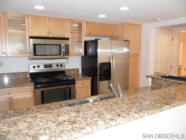 Building Photo - 15353 Maturin Dr