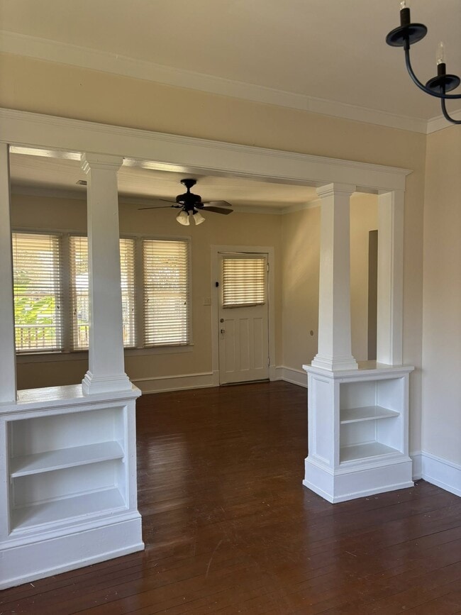 Building Photo - 113 Texas St