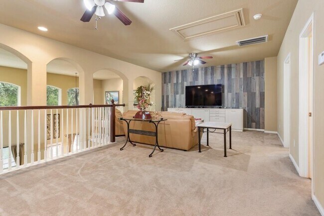 Building Photo - 1442 River Forest Dr
