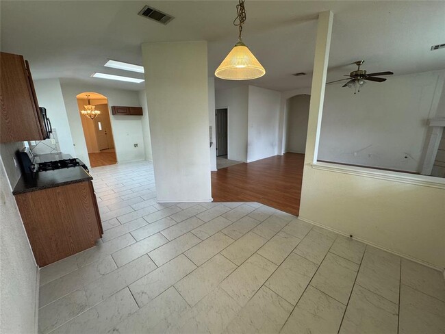 Building Photo - 215 San Felipe Dr