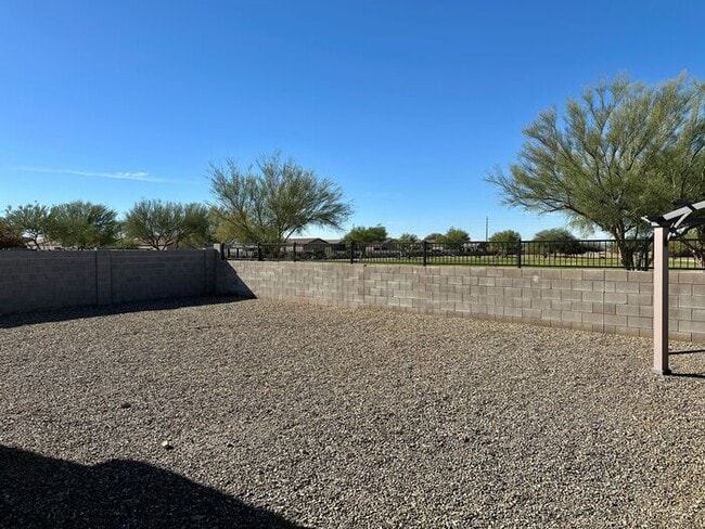 Building Photo - Well maintained single level San Tan Valley home located in Quail Run.