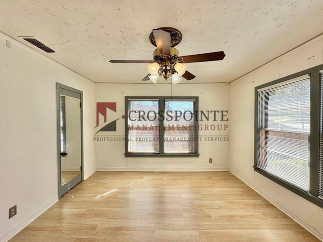 Building Photo - Available! 3/1.5 Single-Family Home in Tyler!