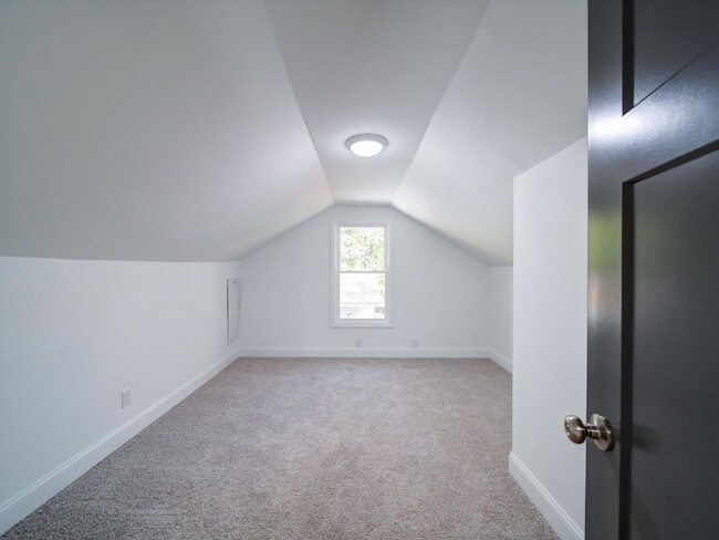 Building Photo - Newly remodeled 3 BR / 2 BA in Wadesboro !