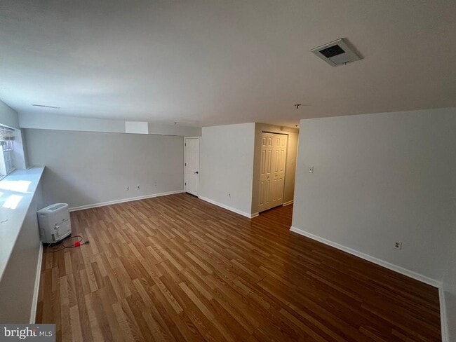 Building Photo - 313 Glenn Rose Cir