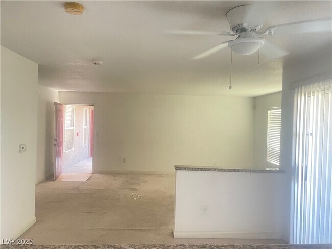 Building Photo - 5055 W Hacienda Ave
