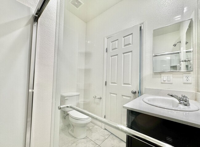 Building Photo - 4258 Tarim St