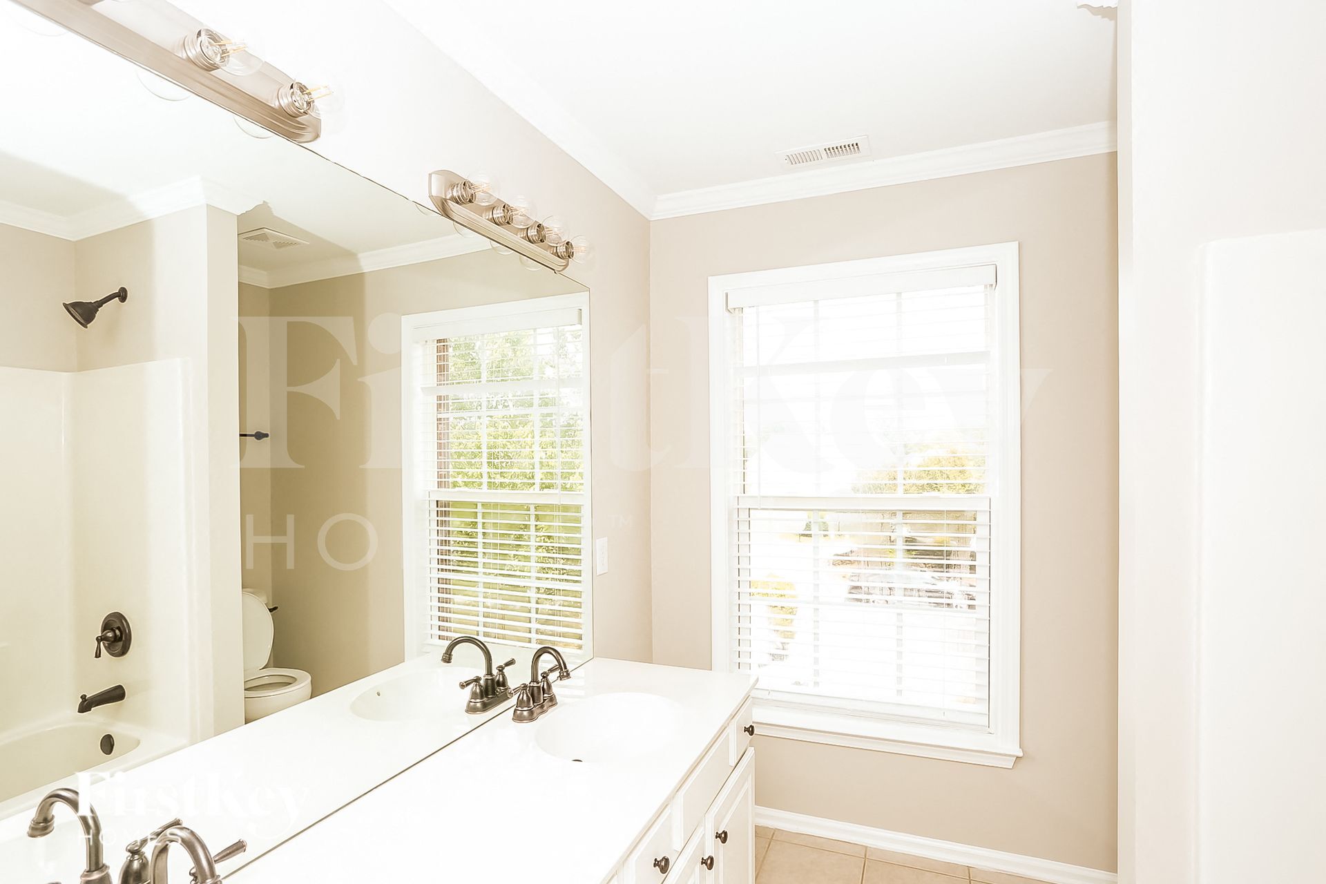 Building Photo - 4419 Hunter Ct