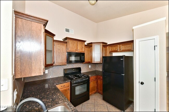 Building Photo - 12976 Enrique Gomez Dr