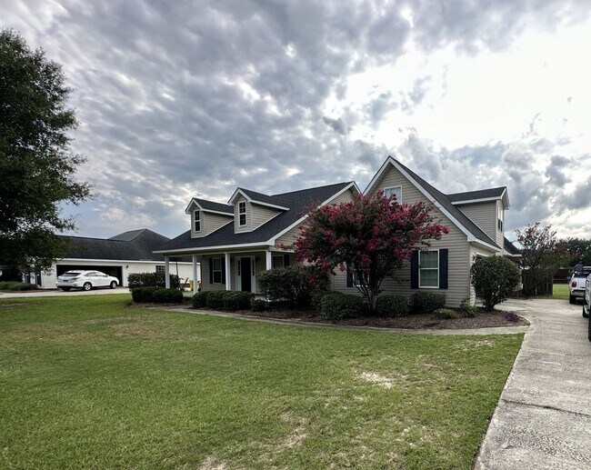 Building Photo - 789 Spence Dr