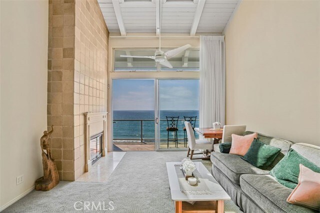 Building Photo - 615 Esplanade