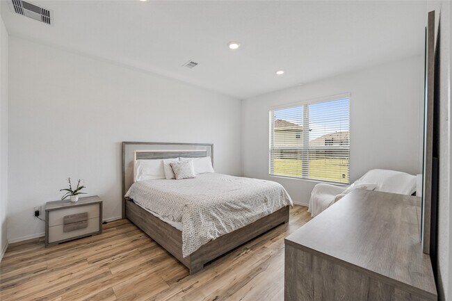 Building Photo - 7531 Greenbriar Cayon Ln