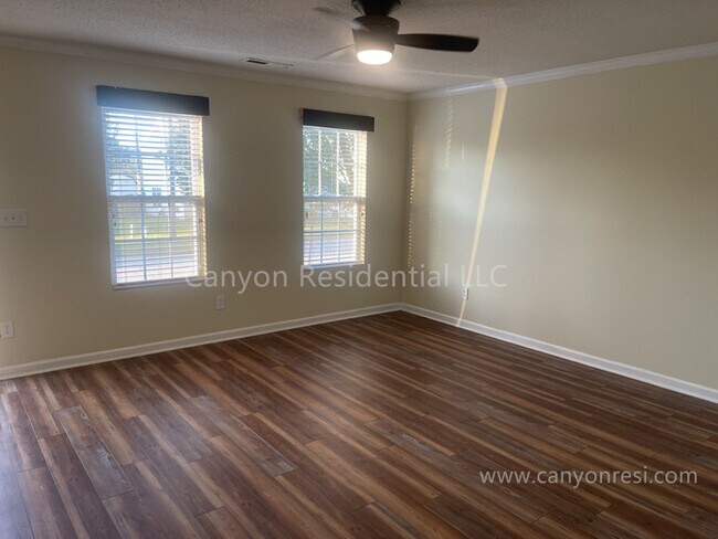 Building Photo - 500 Rockbridge Dr