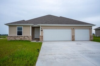 Building Photo - BRAND NEW 4 BEDROOM HOME