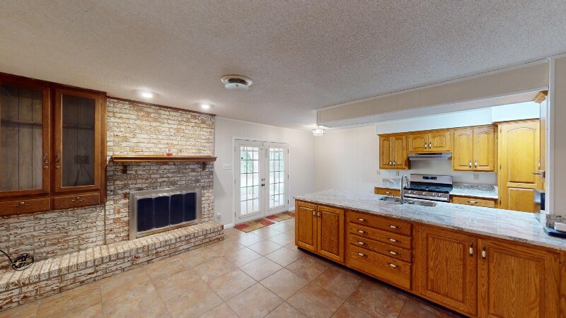 Building Photo - 203 Mesa Dr