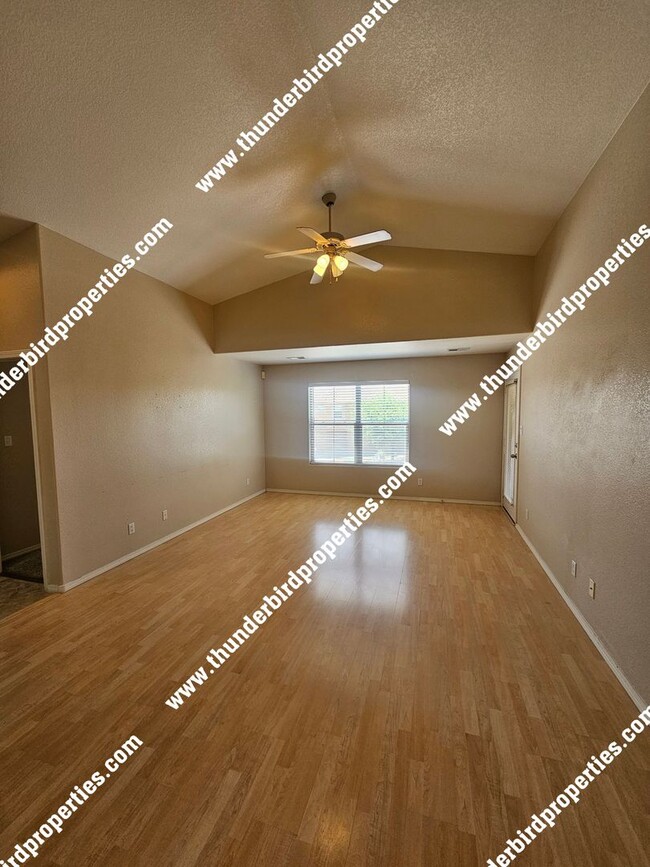 Building Photo - Gated Community available NOW!