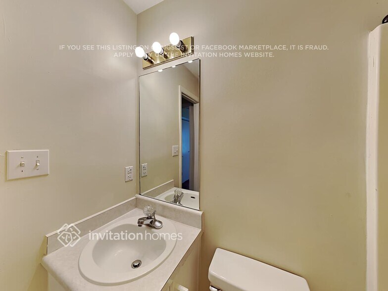 Building Photo - 230 Graystone Dr