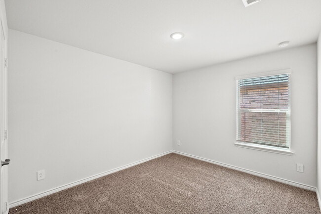 Building Photo - Beautiful 4 Bedroom Home in Spiritas Ranch Near Lake Lewisville