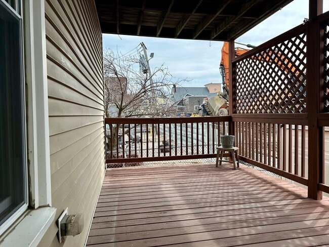 Building Photo - 22 Sewall St