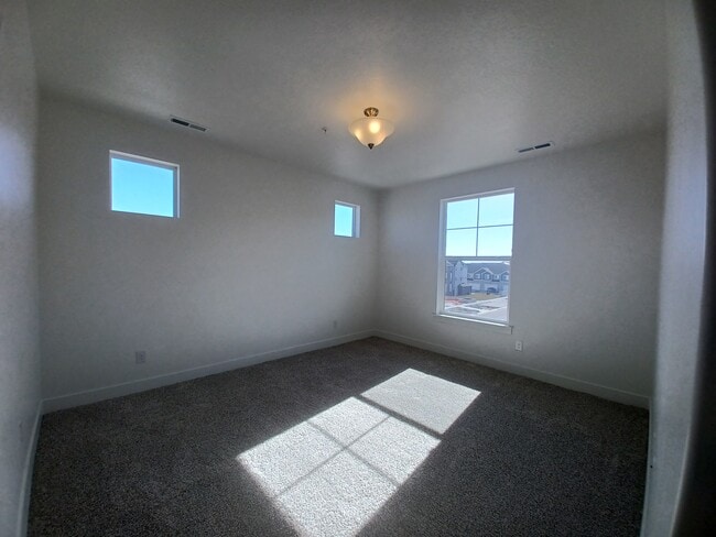 Building Photo - 3717 W 1500 N