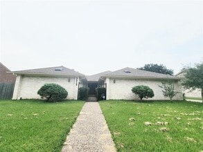 Building Photo - 3315 Country Club Blvd
