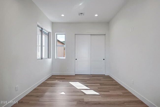 Building Photo - 750 S Grant Woods Pkwy