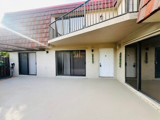 Building Photo - 8559 Boca Rio Dr