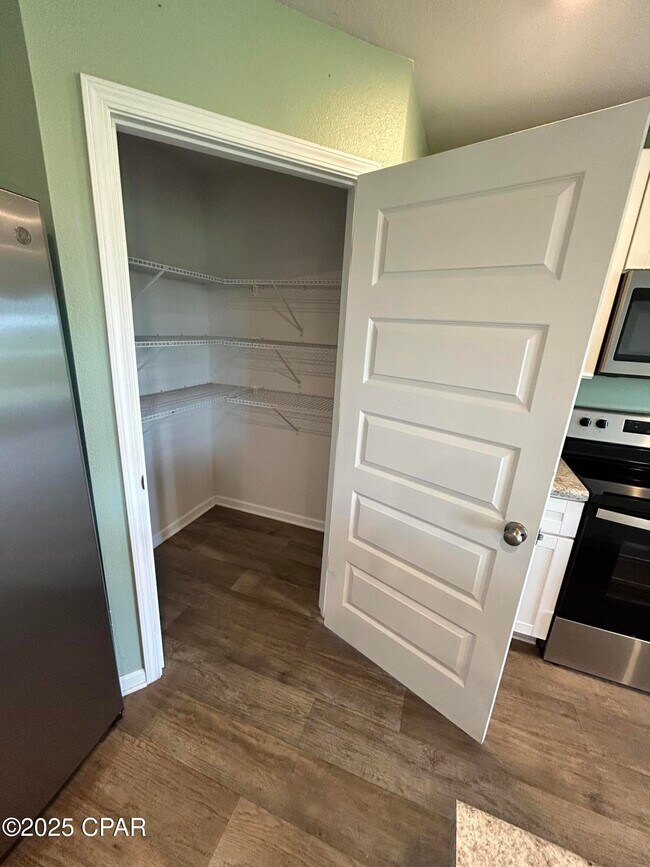 Building Photo - 5808 Tiagra Dr