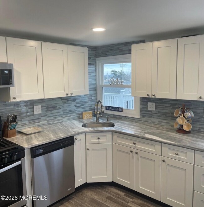 Building Photo - 1510R Bay Blvd